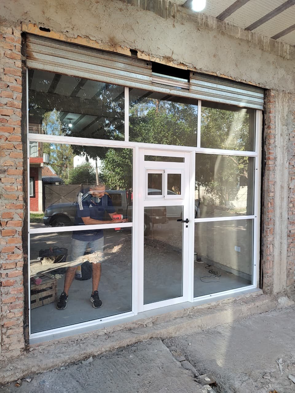 Frente de local 15